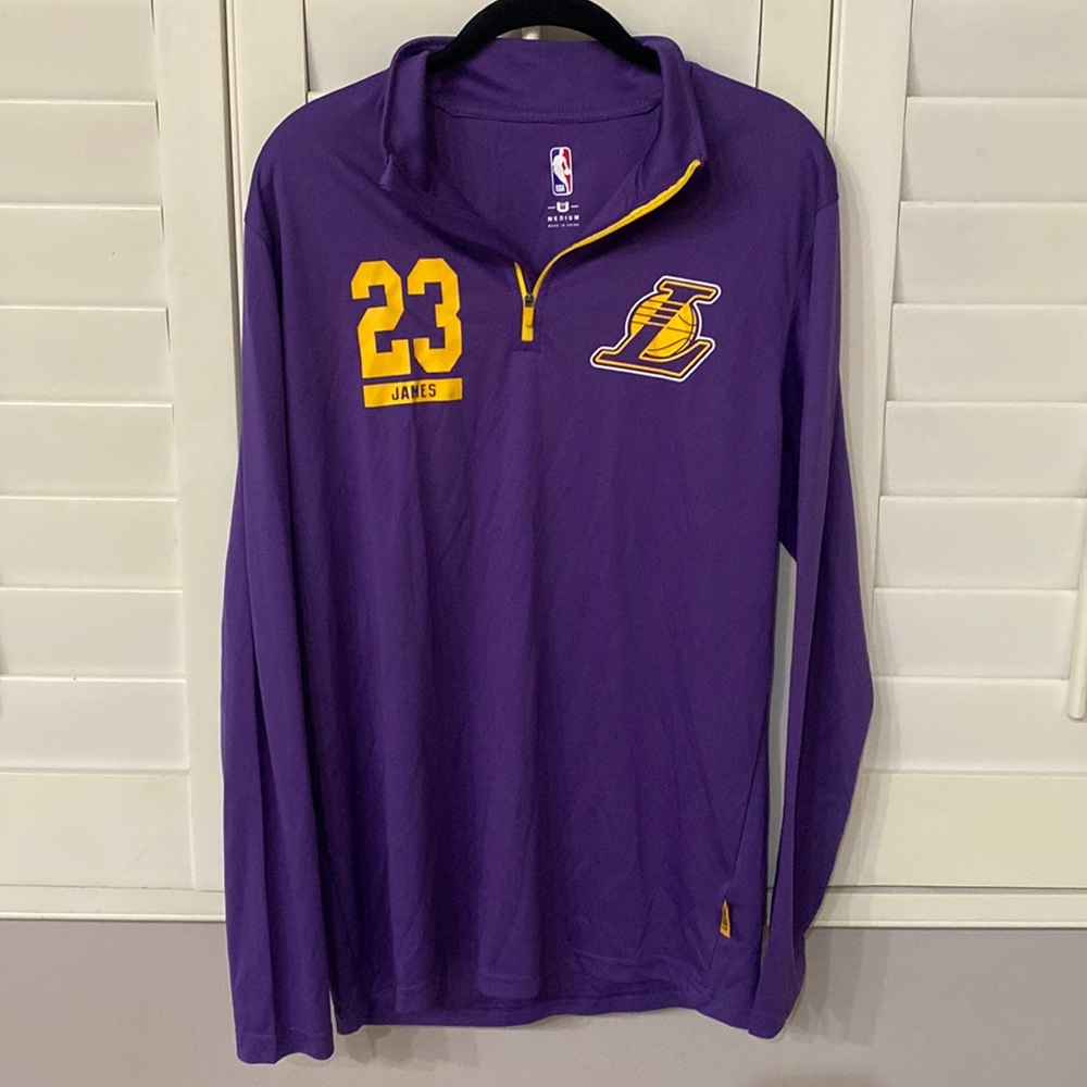 NBA Lakers 23 James purple long sleeve pullover. Size M.
